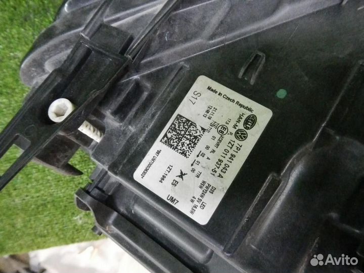 Фара левая Volkswagen Touareg