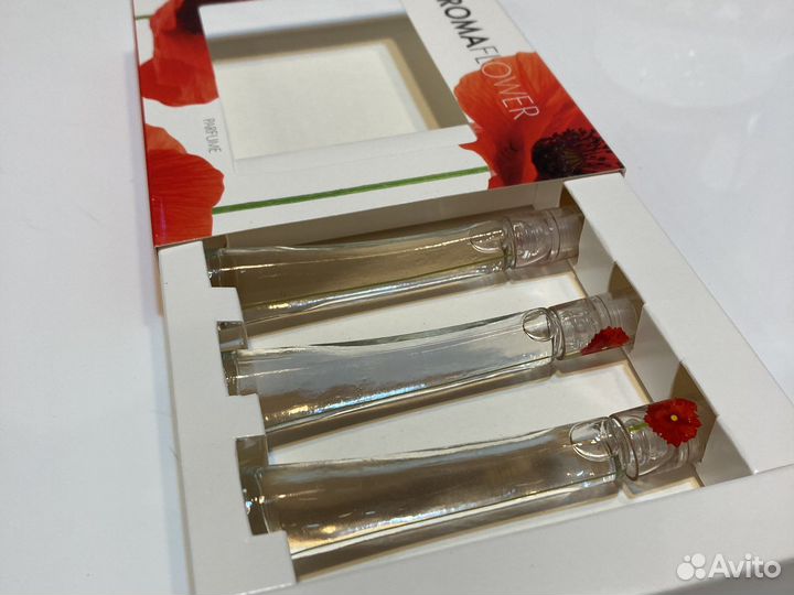 Цветочный,восточный,пудровый аромат. Духи