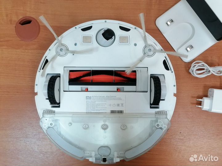Робот-пылесос Xiaomi Mi Robot Vacuum-Mop Essential