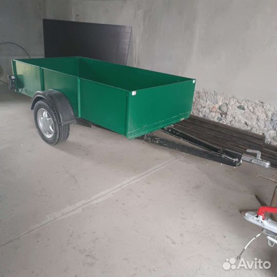 Прицеп на легковой автомобиль