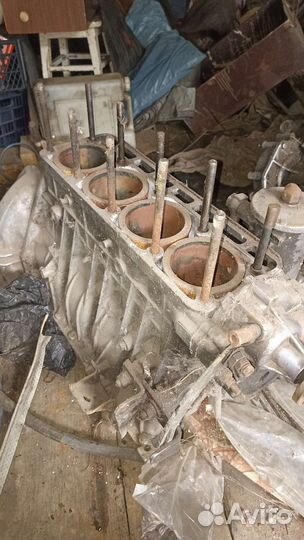 Блок двигатель волга