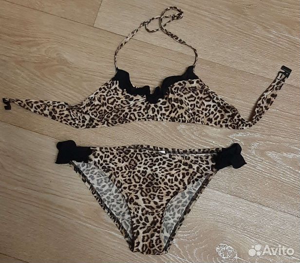 Купальники Calzedonia, Benetton