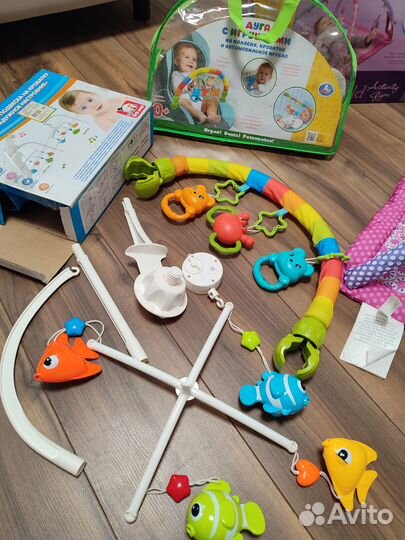 Развивающий коврик, мобиль, дуга, игрушки 0+