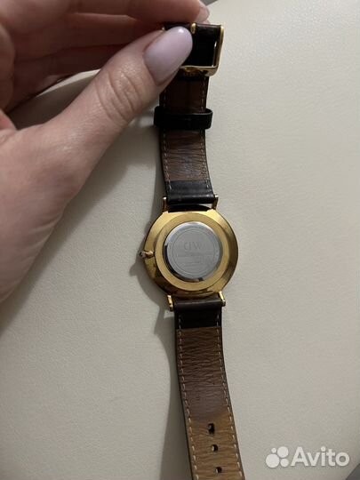 Часы daniel wellington
