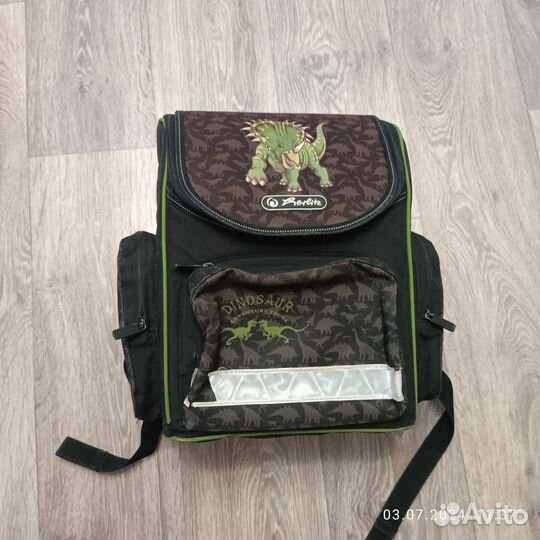 Рюкзак школьный для начальной школы
