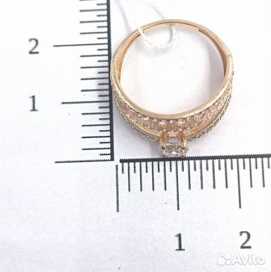 Золотое кольцо с камнем 17,5р
