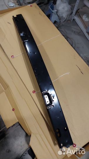 Усилитель заднего бампера Toyota rav 4 40