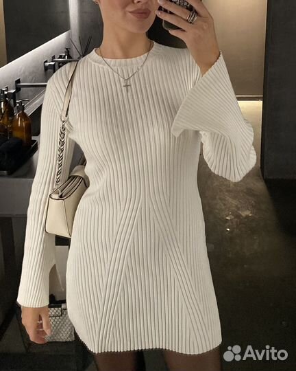 Платье вчзаное женское белое