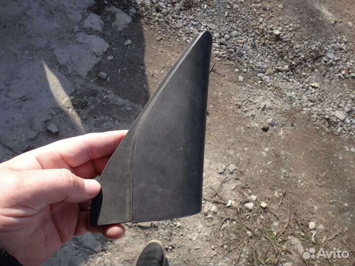 Тойота бб накладка на дверь уголок bB Coo 06-13