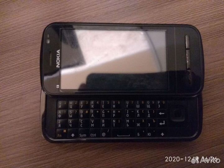Nokia C6-00