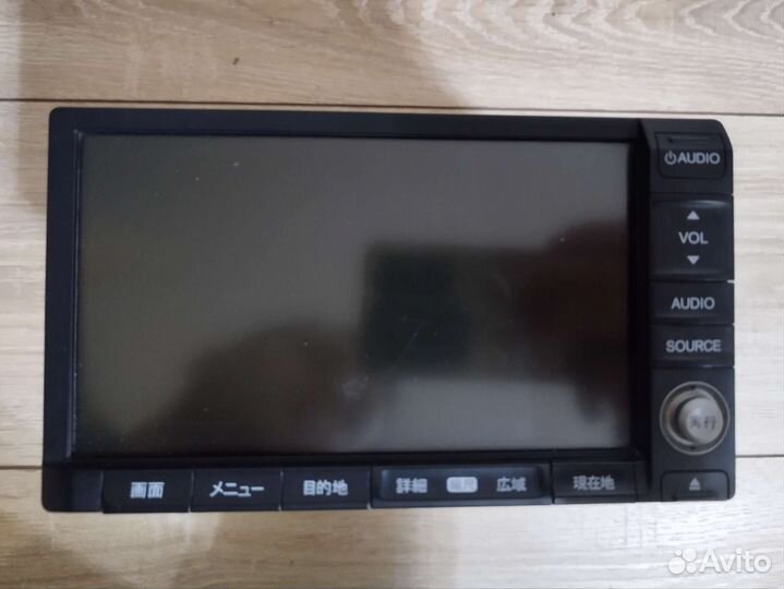 Штатная магнитола на Honda Freed