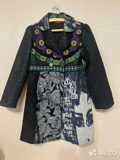 Легкое пальто