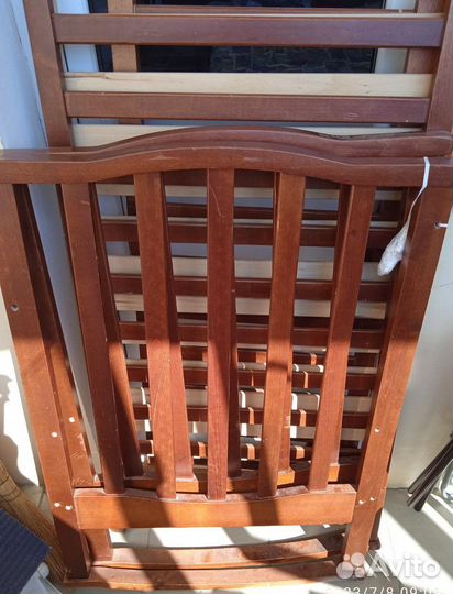 Детская кроватка