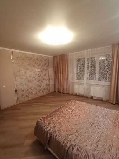 1-к. квартира, 56,5 м², 15/25 эт.