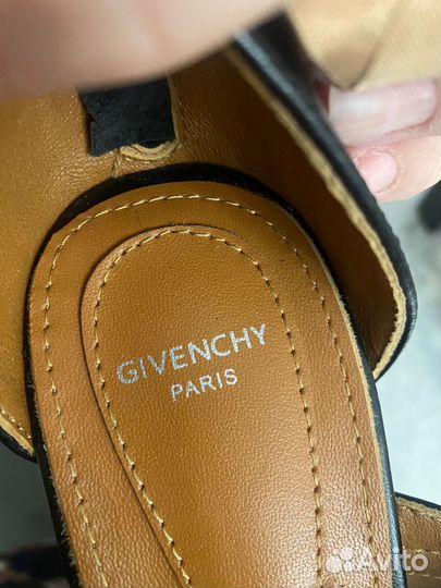 Босоножки новое