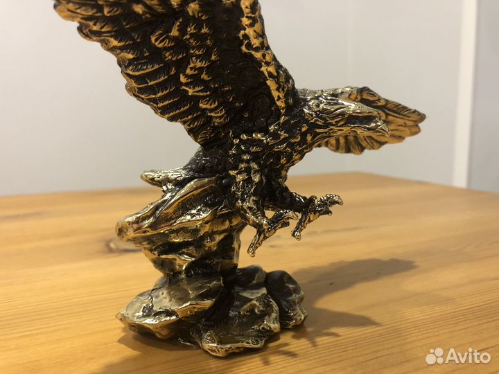 Статуэтка. Фигурка. Орел. Бронза