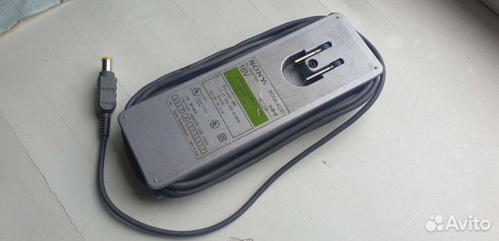 Зарядка для ноутбука sony