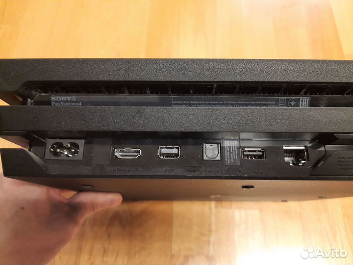 Sony playstation 4 pro 1tb