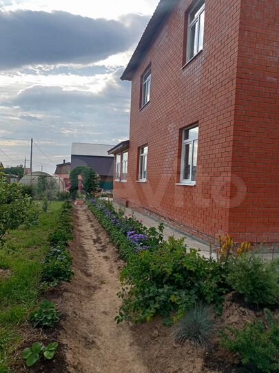 Дом 262 м² на участке 10 сот.