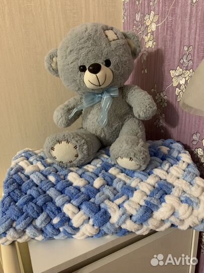 Плед на выписку вязаный