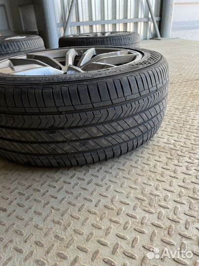 Колеса оригинал на BMW5 r18 662 стиль разноширокие