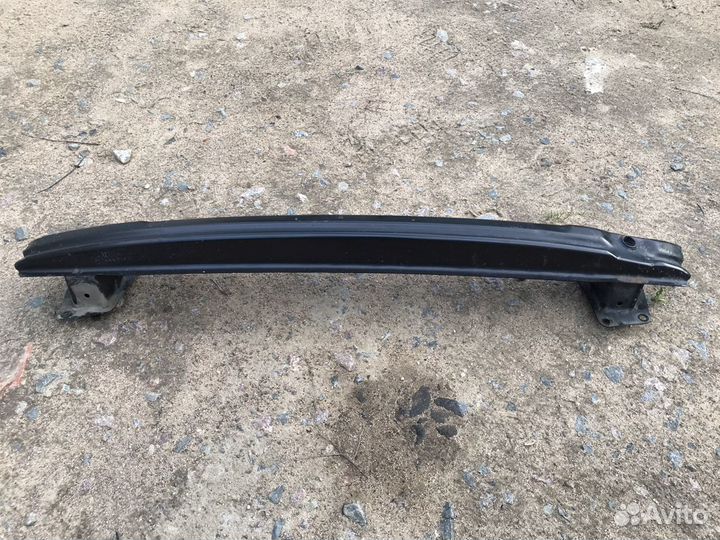 Усилитель заднего бампера Passat B7 седан