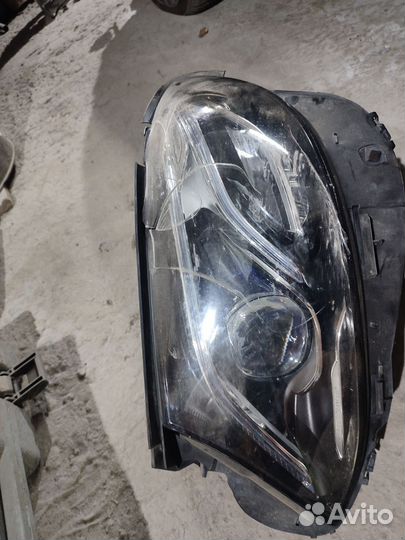 Фара левая Mercedes E класс w213