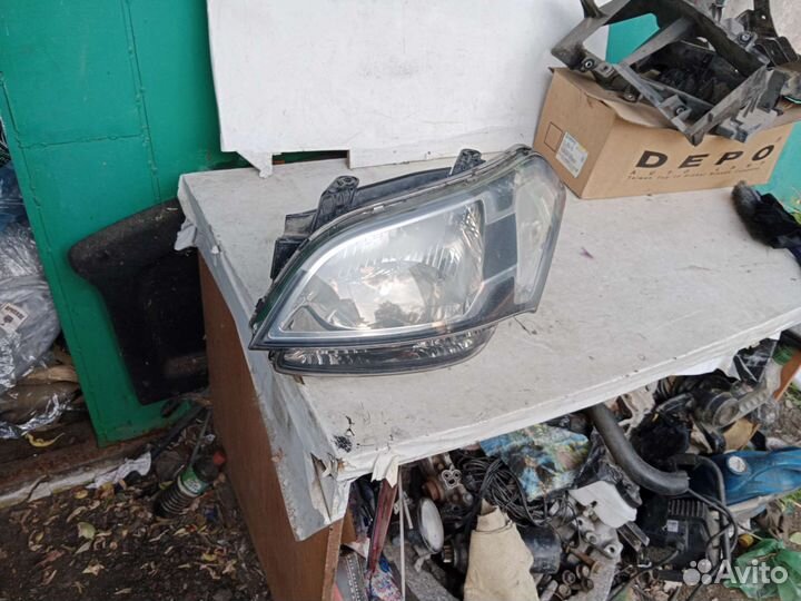 Фара левая Kia Soul 1