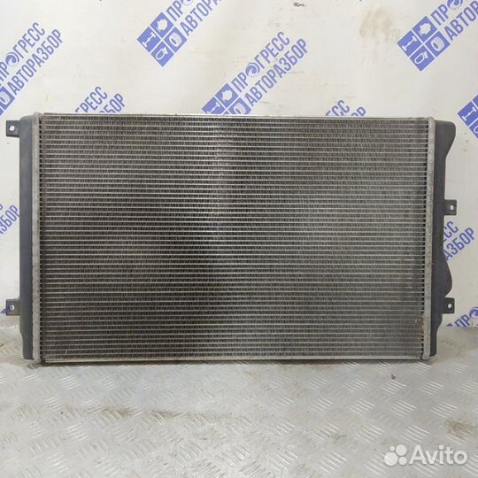 Радиатор Volkswagen Passat B6 седан 1.9 дизель BXE