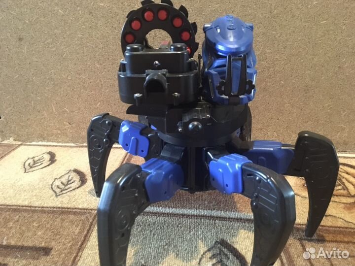 Робот паук, игрушка франкенштейн