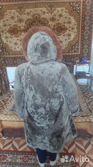 Шуба мутоновая с капюшоном