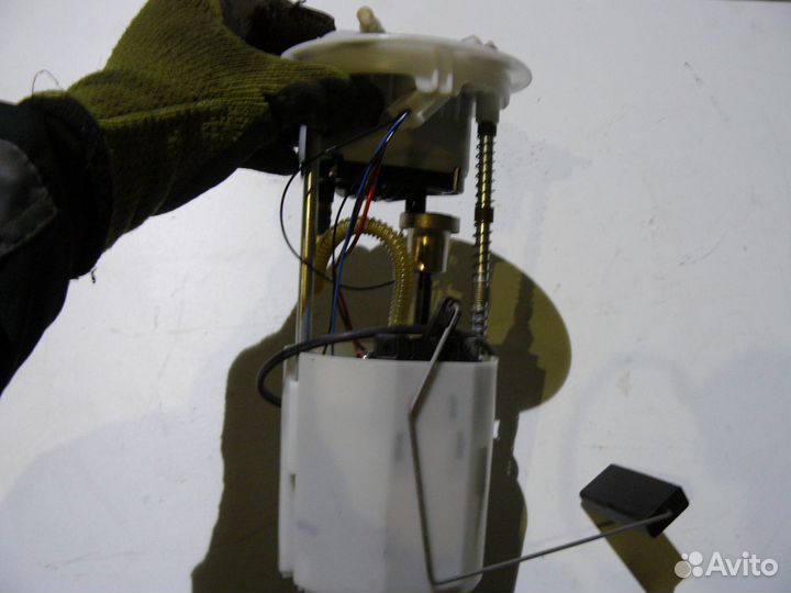 Насос топливный для Suzuki SX4 1,6