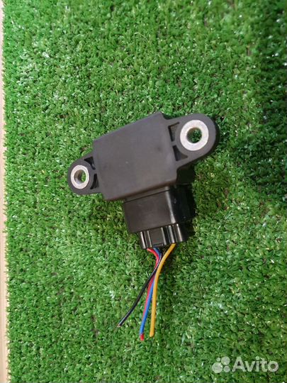 Датчик ускорения Nissan X-Trail NT31