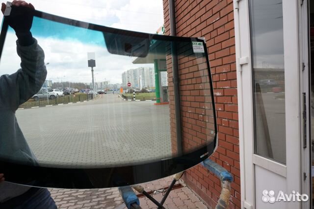 Стекло лобовое VW Polo 09- (Фольксваген Поло)