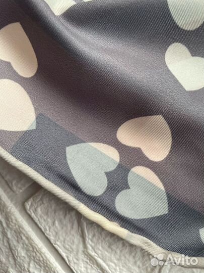 Платок шёлковый Moschino