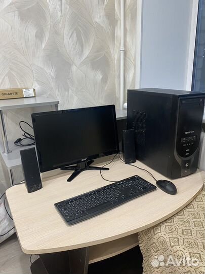 Стационарный компьютер