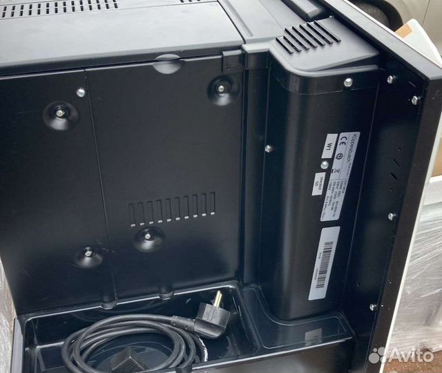 Встраиваемая кофемашина Kuppersbusch EKV 6500.1 W1