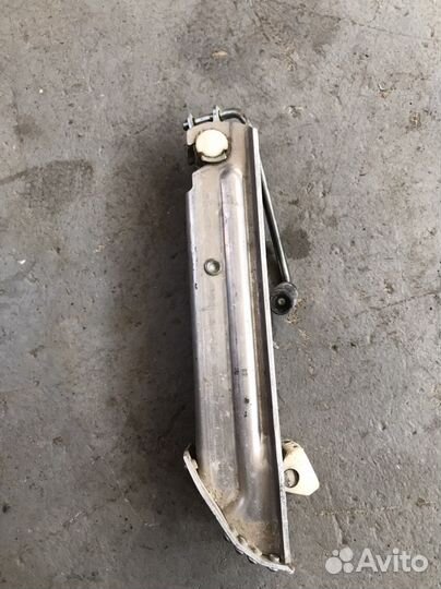 Домкрат оригинал Mercedes-Benz w204