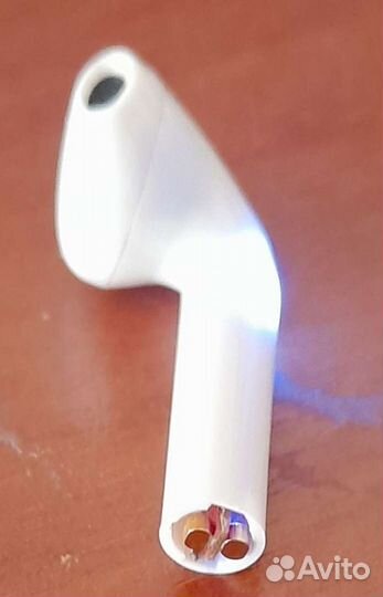 Беспроводной наушник