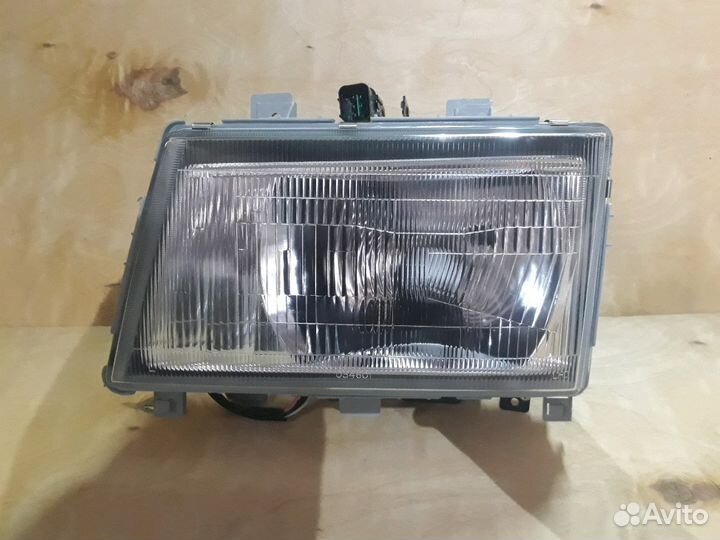 Фара головного света Fuso Canter MK353636 MK353637