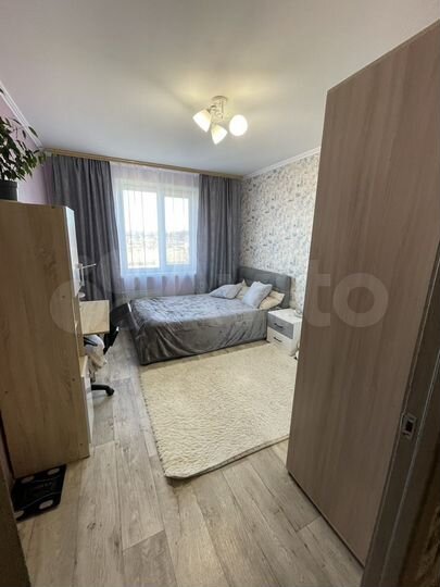 2-к. квартира, 52 м², 10/10 эт.