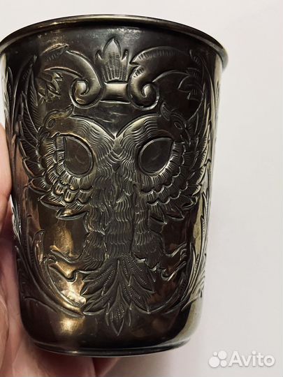 Серебряный чеканный стакан