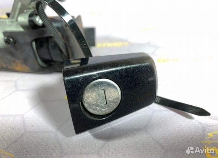 Замок зажигания Opel Astra J