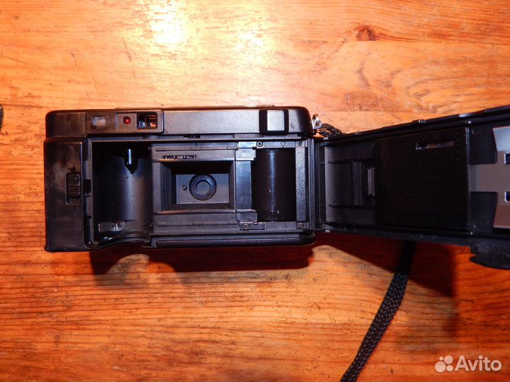 Фотоаппарат Casio EF-8 с дефектом