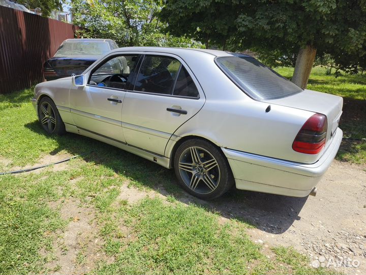 Mercedes-Benz C-класс 2.4 МТ, 1999, 500 000 км