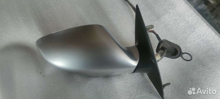 Зеркало боковое правое Peugeot 607