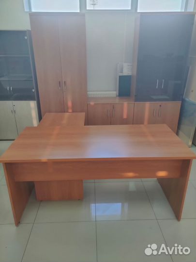 Комплект офисной мебели