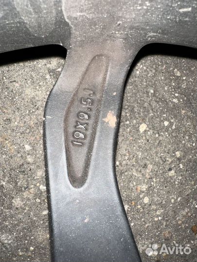 R19 Pirelli P Zero 255/40, PCD 5x112 DIA 66.6