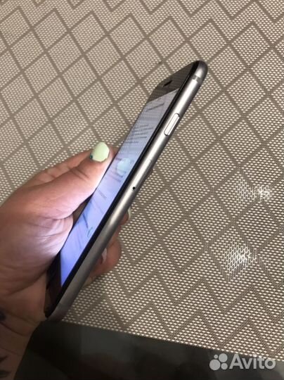 iPhone 6S, 64 ГБ