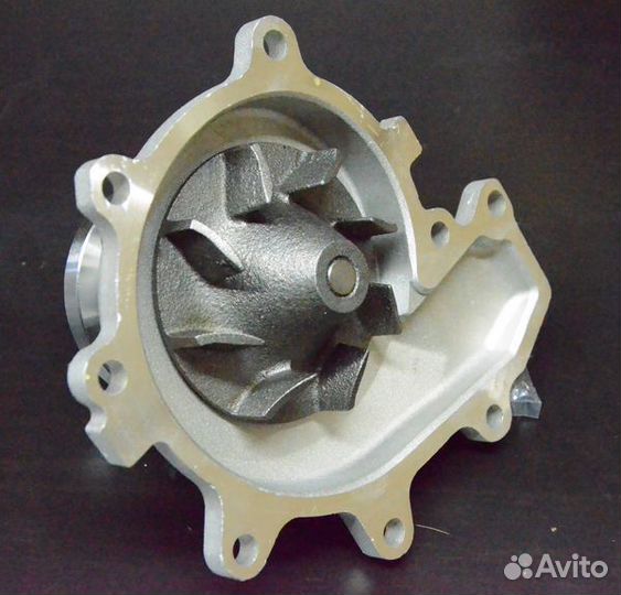 Помпа Isuzu 4HK1T Водяной Насос Isuzu NQR75 NPR75